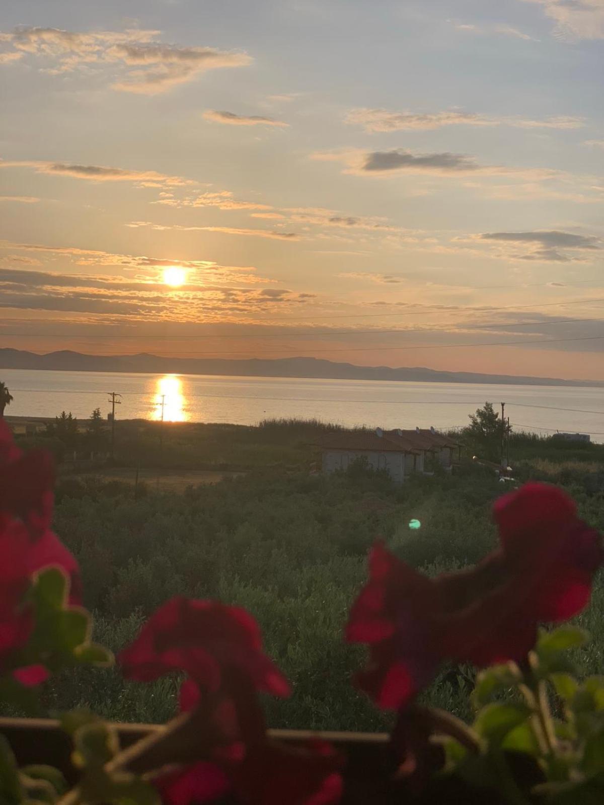 Kalelia Apartment Nea Poteidaia Luaran gambar